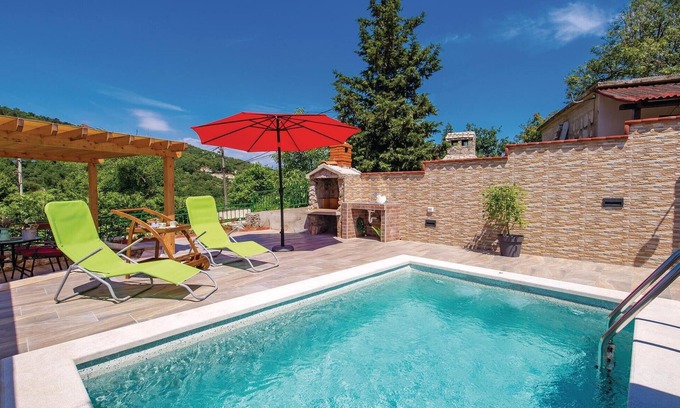 Golovik House | Create Lasting Memories in Golovik, Near Brse