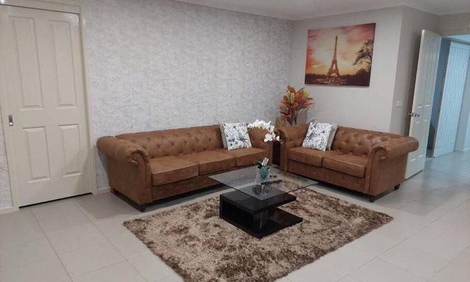 Harrison House | Kid-Friendly Haven: 5-Bedroom Home in Harrison, Rated 9/10