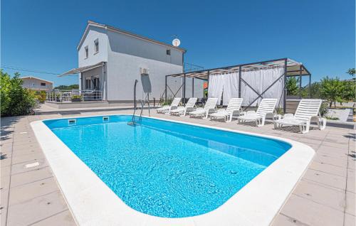 Drnis House | Delightful Home in Kaocine with Pool and Hot Tub