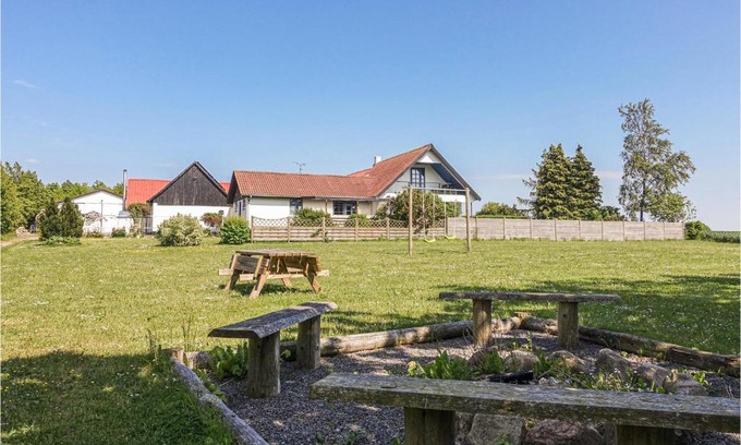 Hasle House | Inviting Home in Klemensker with Free Wifi and Pets Welcome