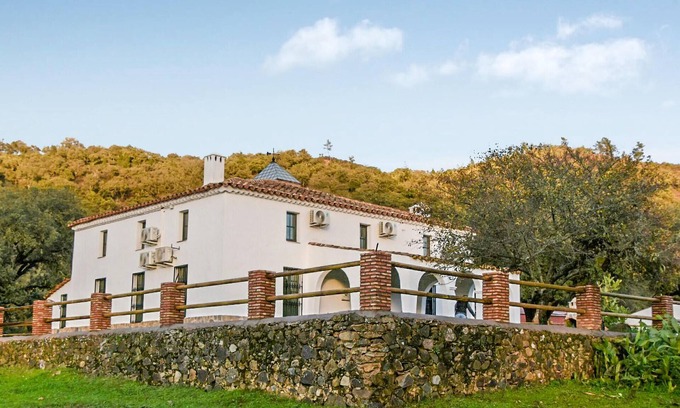 La Nava House | Charming Country House Retreat near La Nava Village