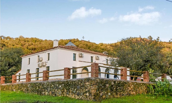 La Nava House | Cozy Retreat in La Nava with Pool and Pet-Friendly Amenities