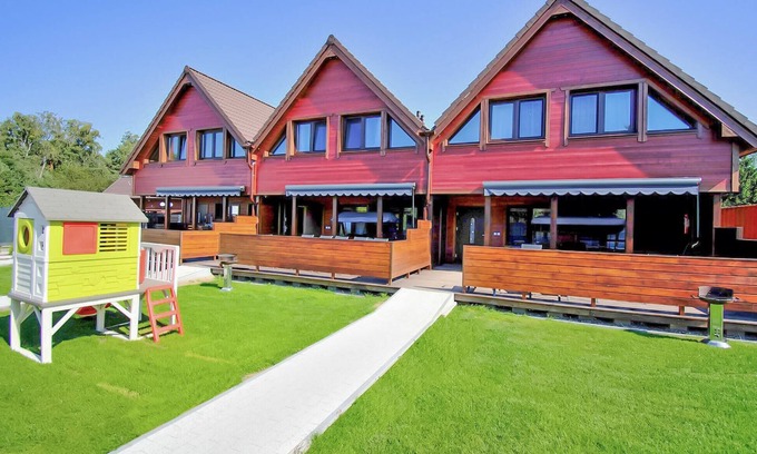 Mielno House | Beautiful home in Mielenko with WiFi