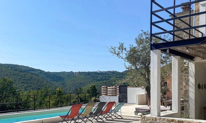 Brkac House | Exceptional 4 Bedroom Retreat with Private Pool in Motovun
