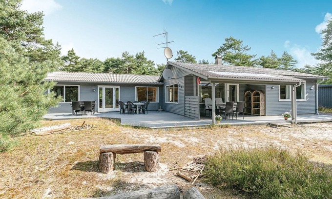 Dueodde House | Beautiful 3 Bedroom Accommodation with Ocean Views in Nexø