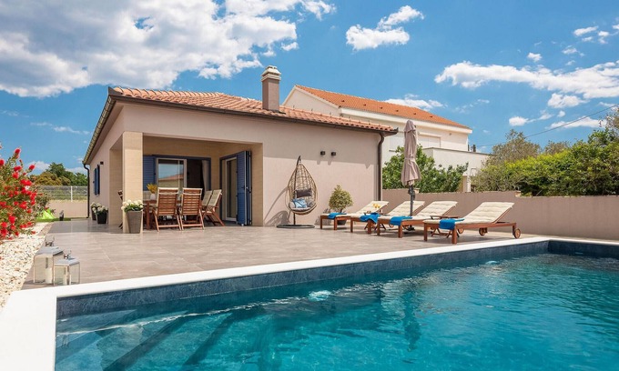 Nin House | Discover Villa Karla Nin: A Hidden Gem by the Coast
