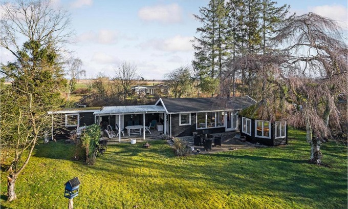 Or House | Welcoming Home in Or with Wifi & Pet-Friendly Amenities