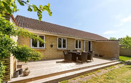 Østermarie House | Cozy Home in Stermarie with WiFi & Family-Friendly Amenities
