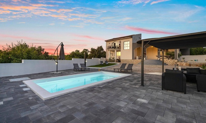 Primosten House | Beautiful home in Primosten with WiFi