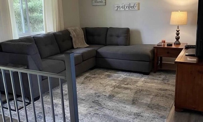 Sturgis House | Serene Retreat in a Quiet Neighborhood - Guest Rated 10/10