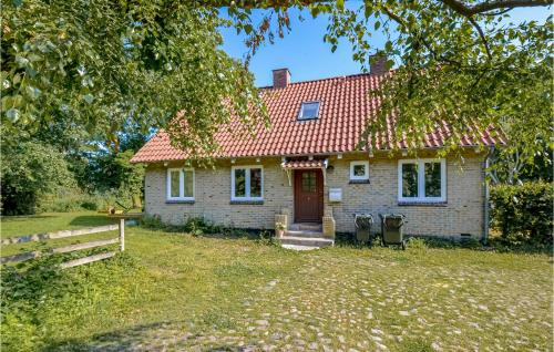 Ronde House | Delightful Home in Rønde with Full Kitchen & Family Amenities