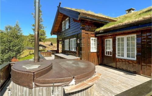 Atra House | Impressive Home in Rjukan with Mountain Views & Family-Friendly