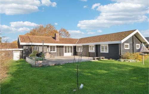 Samsø House | Inviting Home in Sams with Free Wifi for Family Fun