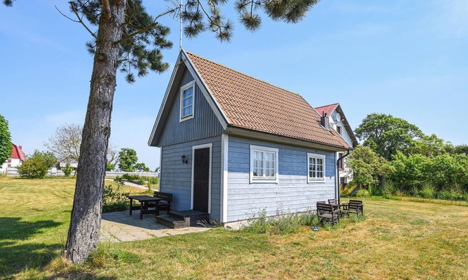 Nar House | Cozy Holiday Home with Ocean View and Great Amenities