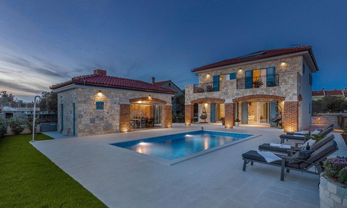 Sukosan House | Welcome to Villa Batana: Relax by the Pool in Sukošan