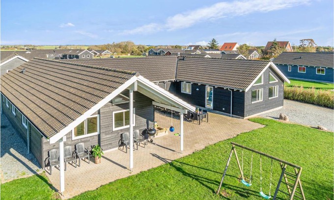 Høruphav House | Elegant Home in Sydals with Kitchen and Private Pool