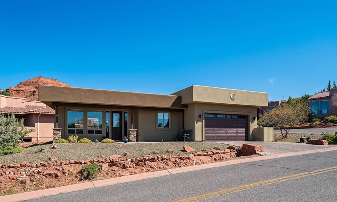 West Sedona House | Beautiful Home In The Heart of West Sedona! - 30-Day Minimum Coffee Pot 595 -