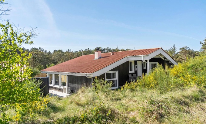 Sønder Vorupør House | Modern Cottage with Spa, Ocean Views & Top Guest Ratings