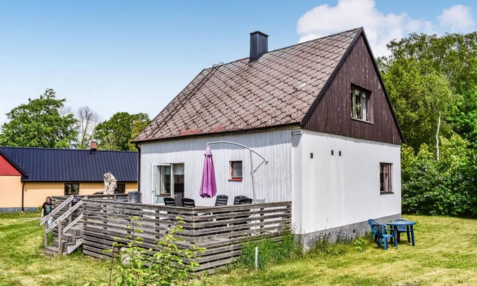 Bollerup House | Charming House near Tomelilla with Lake View & Spa