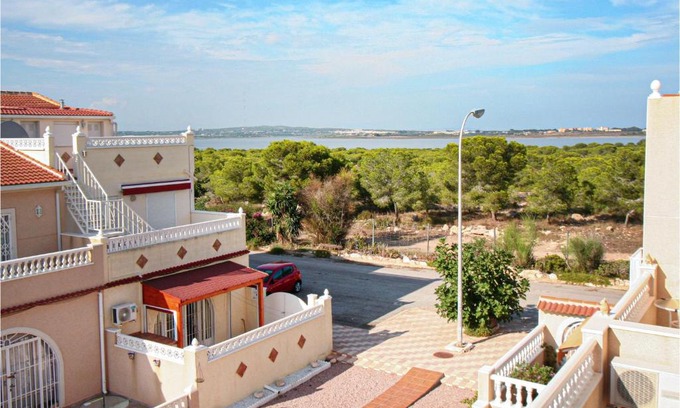 La Siesta House | Family-Friendly 3-Bedroom Home in Torrevieja