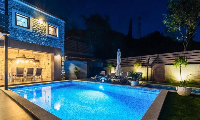 Vinodolska opcina House | 3 Bedroom Retreat in Tribalj with Pool and Spa Amenities