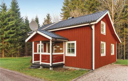 Vase House | Comfortable Home in Vse with Family-Friendly Kitchen