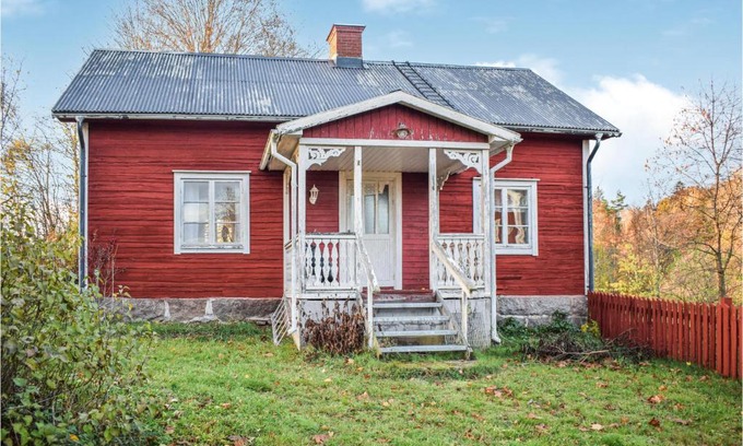 Hultsfred House | Pet-Friendly Getaway in Vena with Free Wifi & Top Reviews