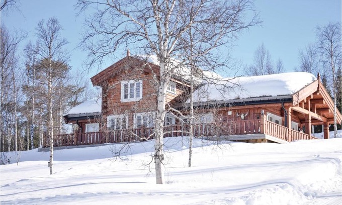 Balsfjord House | Cozy 3-Bedroom Haven in Verbygd with Free WiFi
