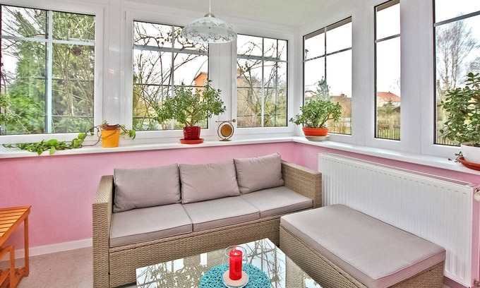 Woldegk House | Top-Rated 2 Bedroom Stay with Spa and Pet-Friendly Perks