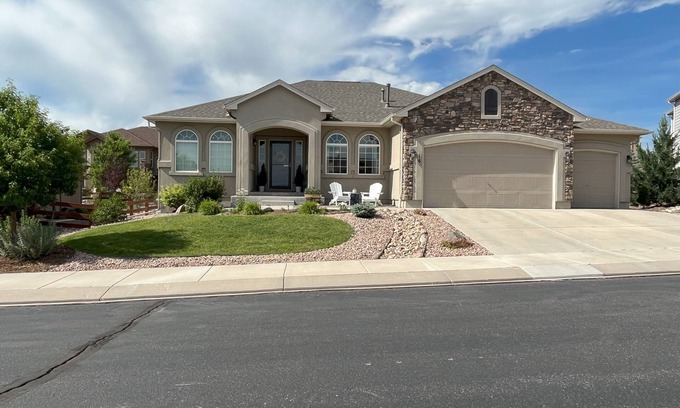 Monument House | Prime Location Home Near Air Force Academy with Kitchen