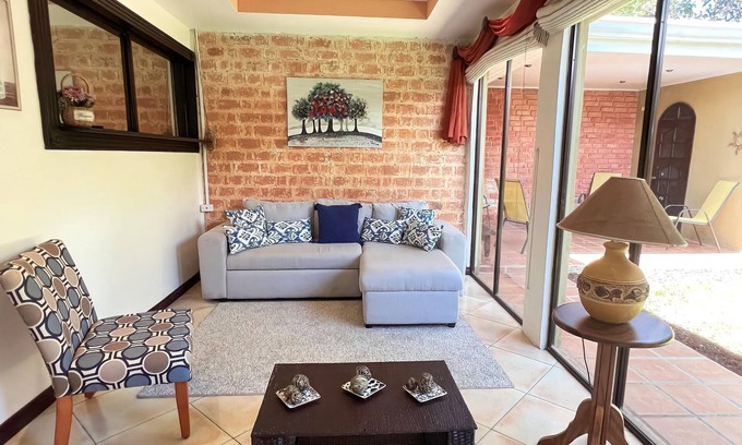 Alajuela House | Cozy Home with Backyard & AC Near the Airport