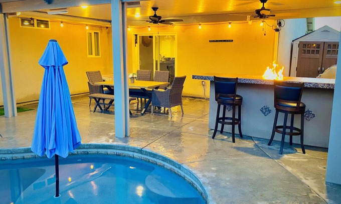 Fresno House | Idyllic Home with Pool, Spa, Fire Pit & Ocean View