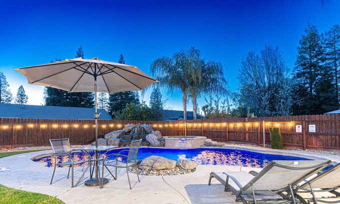 Selma House | Inviting Home with Pool & Hot Tub near National Parks