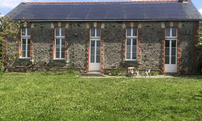 Chanzeaux House | Unique Stay in a Former School with Spa and Hot Tub