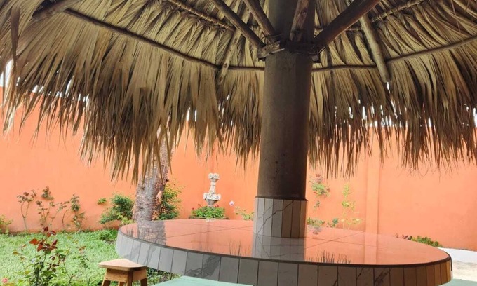 Zona 21 House | Perfect Retreat Near Airport and Mundo Petapa Park