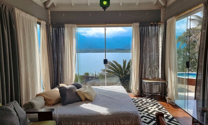 Angra dos Reis Villa | Inviting House with Private Pool in Angra dos Reis