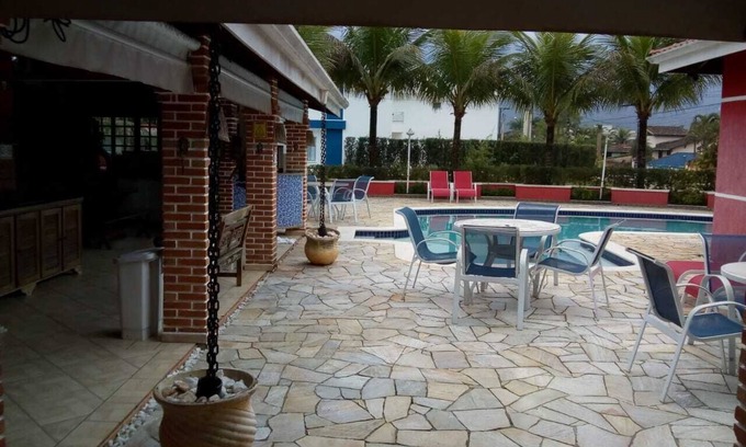 Morada da Praia House | Cozy Beach House in Bertioga with Private Pool & Ocean Views