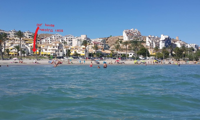 Santa Pola House | Seaside Retreat: Cozy Bungalow in Santa Pola with Pool