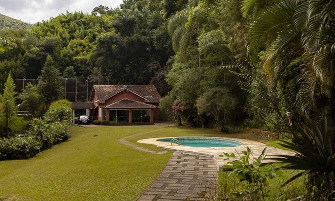 Cascata do Imbui House | Exceptional House for Rent in Corrêas with Private Pool