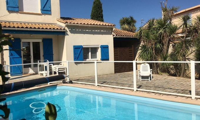 Perols House | Idyllic House with Pool and Garden near Sea & Montpellier