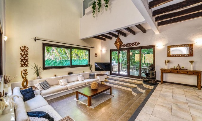 Playacar Fase II House | Stylish Playacar Retreat: 4 Bedrooms, Pool & Tennis