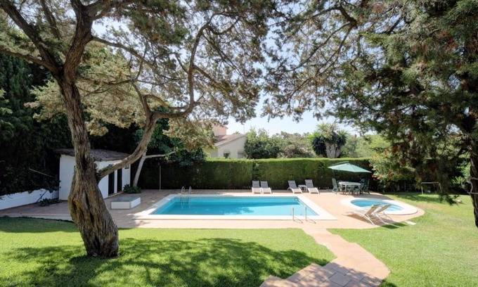 Urbanizacion Marbessa House | Family-Friendly Marbella Retreat with Pool and Ocean Views