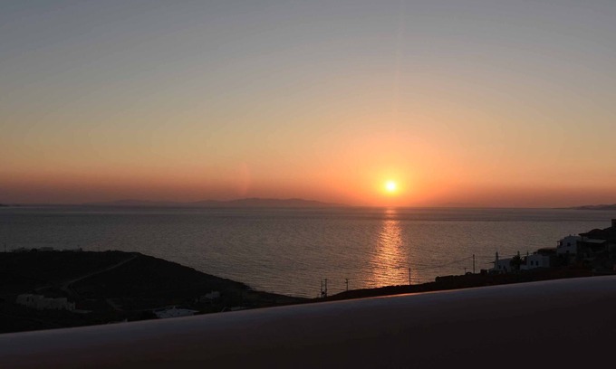 Agios Stefanos House | Elegant Mykonos House with Pool and Ocean View