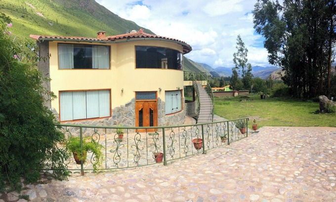 Yanahuara House | Charming House in Sacred Valley with Pool and Spa Amenities