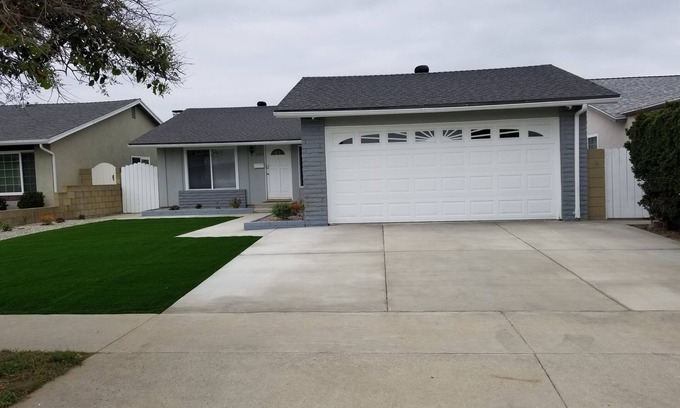 Harbor House | Cozy Home in a Peaceful Neighborhood, Near All Amenities