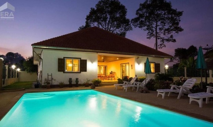 Rayong House | Beautiful house near beaches in Ban Phe/Mae rhumpung