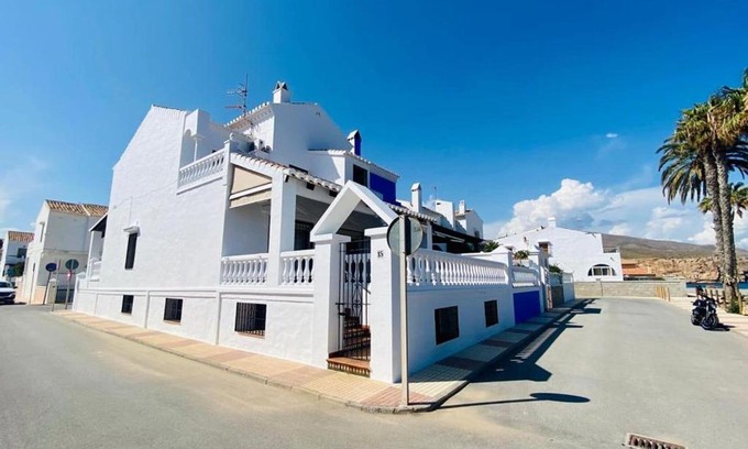 Calahonda House | Idyllic Beachfront Retreat in Costa Tropical: 4-Star Stay