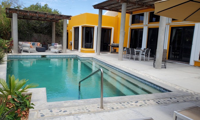 Los Barriles House | Inviting House with Private Pool and Ocean View Oasis