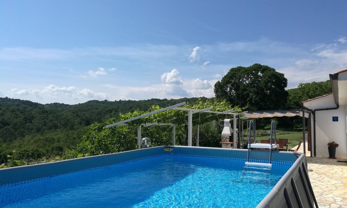 Gondolici House | Idyllic Retreat with Pool and Spectacular Sea Views