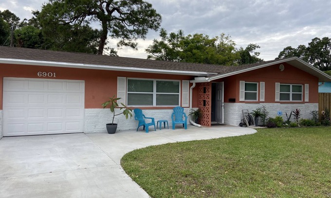 Greater Pinellas Point House | Relaxing Retreat with Spa, Hot Tub & Pet-Friendly Options